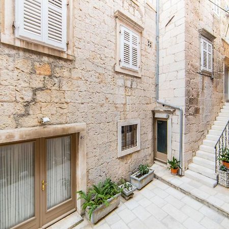 Apartment Kalalarga Макарська Екстер'єр фото