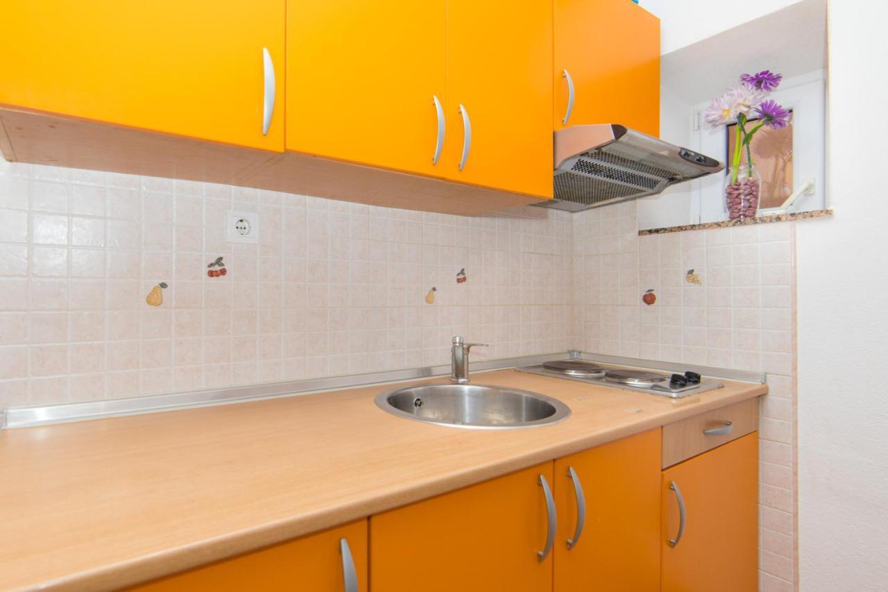 Apartment Kalalarga Макарська Екстер'єр фото